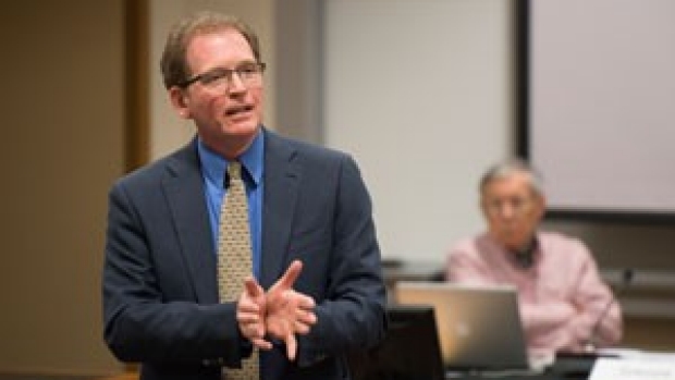 Addressing faculty senate, dean shares vision for leading 